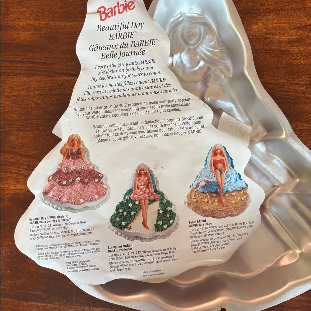 Wilton Barbie Cake Pan - 1995 Baking Model # 2105-3500